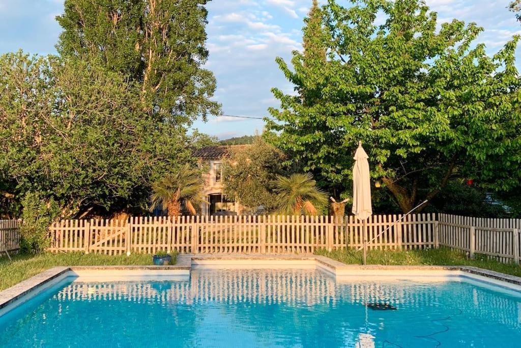 Appartement Dans Un Mas Provencal Allan Exterior photo